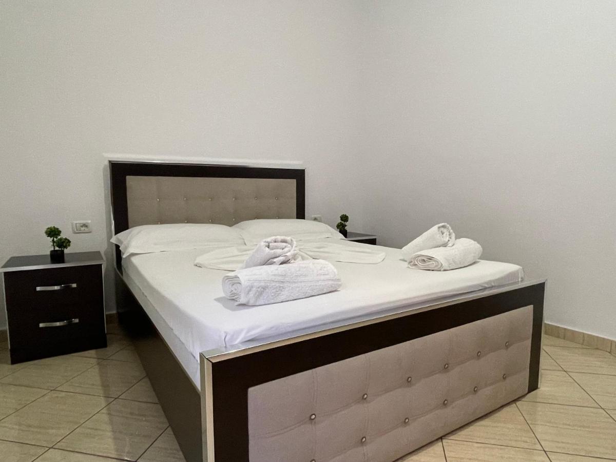 Villa Xhevdet Sarandë Dış mekan fotoğraf