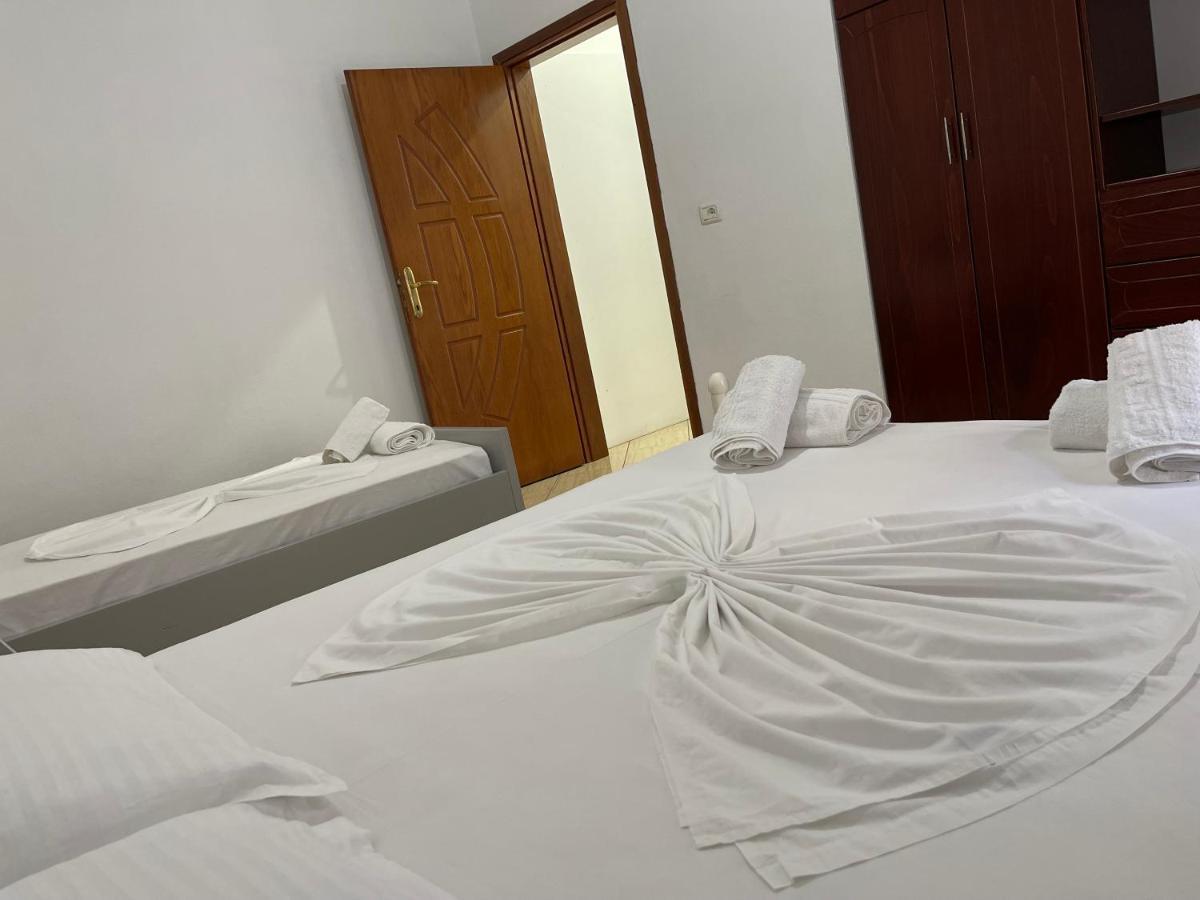 Villa Xhevdet Sarandë Dış mekan fotoğraf